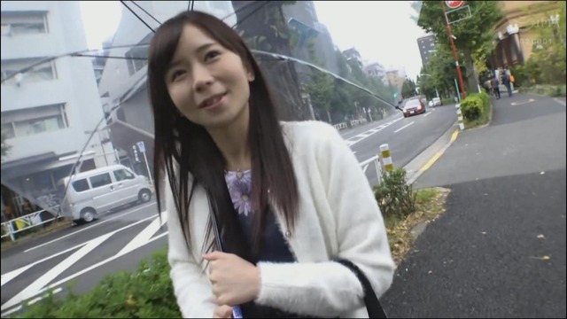 SEXがしたくてしょうがないお姉さんが上でも下でも咥え込む。