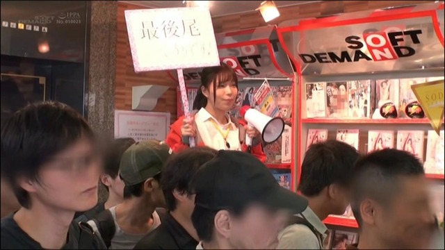 痴漢対策シュミレーションのはずがマン汗垂れ流して感じまくる女子社員さん。