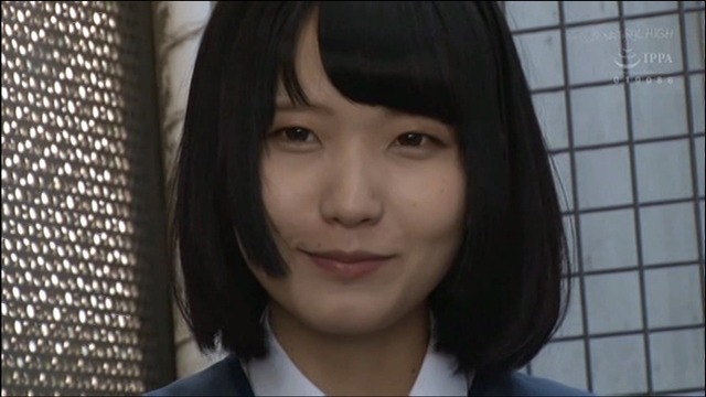 こんな野外で？！顔射後も止めない突然の笑顔しゃぶりで連続2回おねだり女子○生