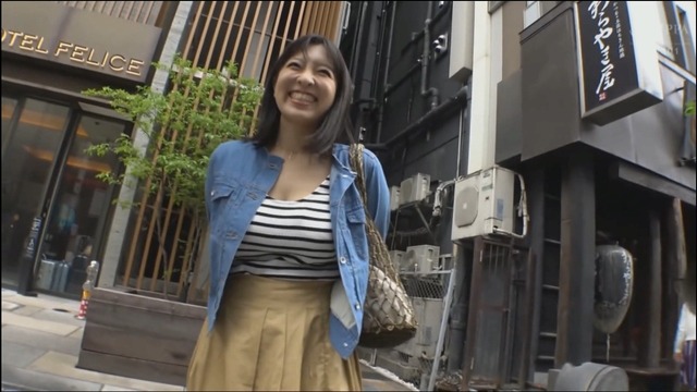 年中発情期の女の子を何度もイカせ続けます・・・・