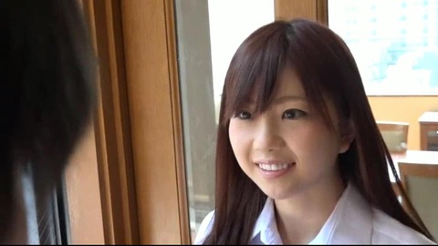 パンツ見せつけ女子校生に我慢できず手を出したら、家族にこっそり隠れながらエッチを求めてくるので困ったけど、ヤッた。