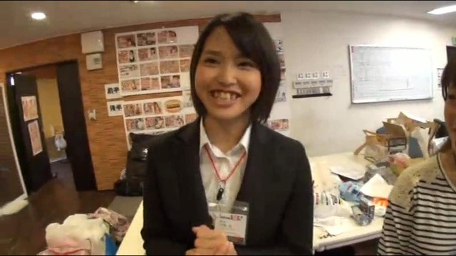 仕事熱心と社内で評判のＳＯＤ女子社員６名を選抜！マジックミラー号一般男性逆ナンパ研修普段は真面目で仕事一辺倒な彼女達がオチンチンを目の前に興味津々！